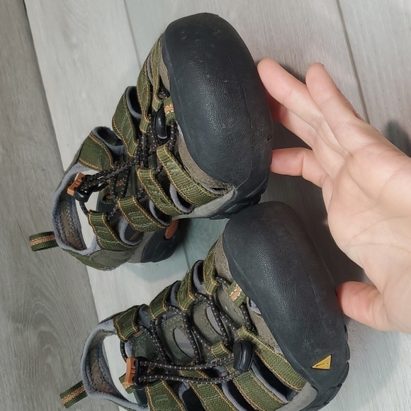 Keen Mens Outdoor Newport Waterproof Sandals shoes sz 9 - Picture 3 of 11